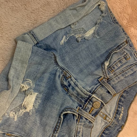 Flowy tank top, beach shoes, flowy wrap, shorts - Picture 5 of 6